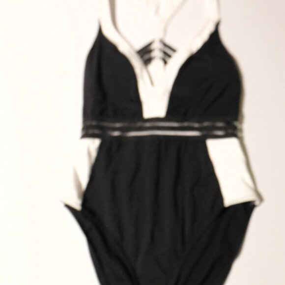 Kenneth Cole Cutout Mesh Wide Straps One-Piece Sexy Swimsuit Black White XL - Picture 6 of 8